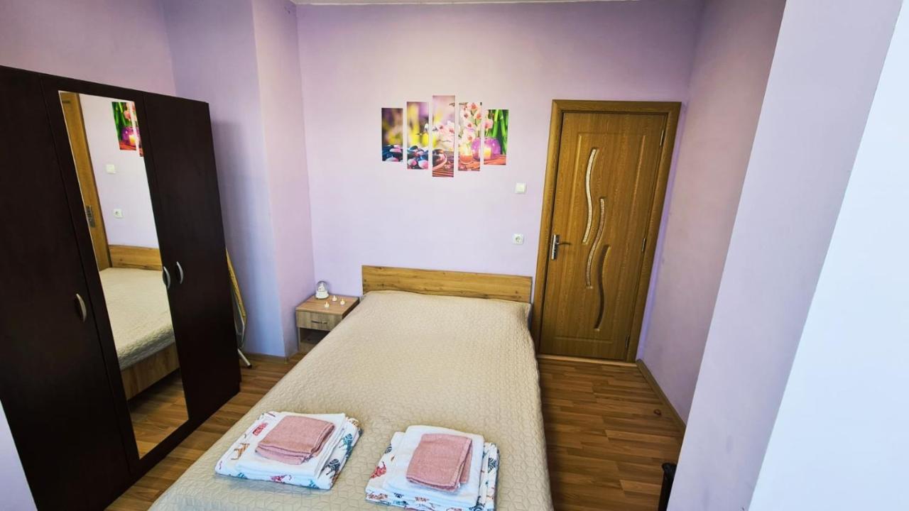 Lovely City Center 1Bd, 1Bt Apartment Sofia Bagian luar foto