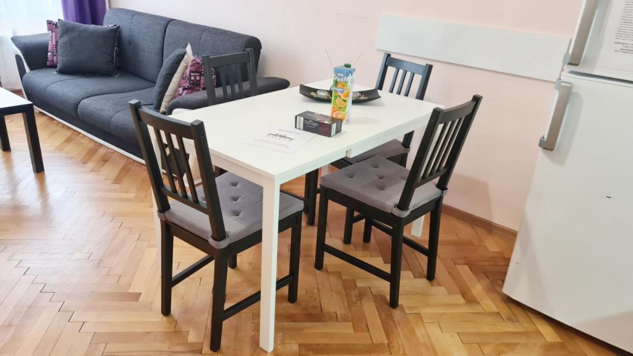 Lovely City Center 1Bd, 1Bt Apartment Sofia Bagian luar foto